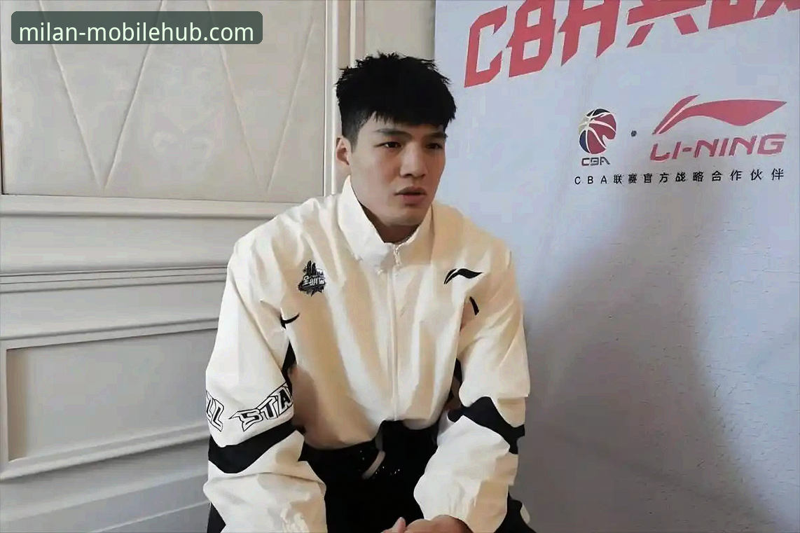 为什么陈国豪对阵旧主无法上场？CBA“回避条款”背后的规则博弈与球员困境